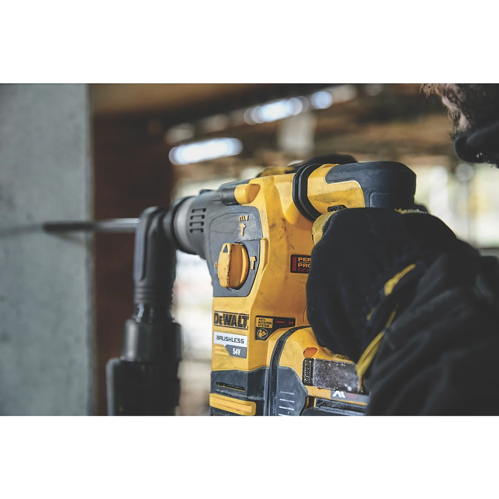 Perceuse Sans Fil SDS+ Brushless DeWalt DCH323NT-XJ 3,6kg 54V Li-ion XR FlexVolt - Sans Batterie 6 Perceuse Sans Fil SDS+ Brushless DeWalt DCH323NT-XJ 3,6kg 54V Li-ion XR FlexVolt - Sans Batterie – Image 4
