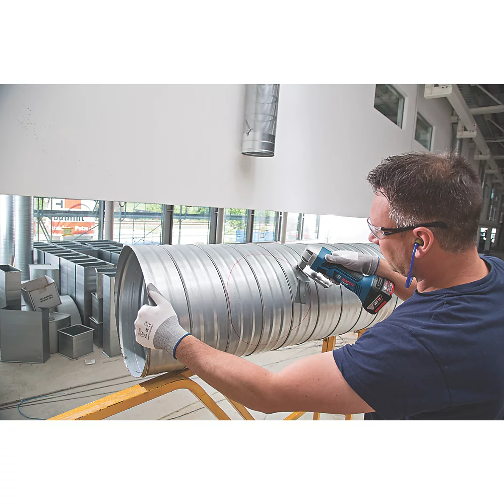 Cisaille à métaux Sans Fil Bosch GSC18 V-16 18V Li-Ion Coolpack - Sans Batterie 7 Cisaille à métaux Sans Fil Bosch GSC18 V-16 18V Li-Ion Coolpack - Sans Batterie – Image 5