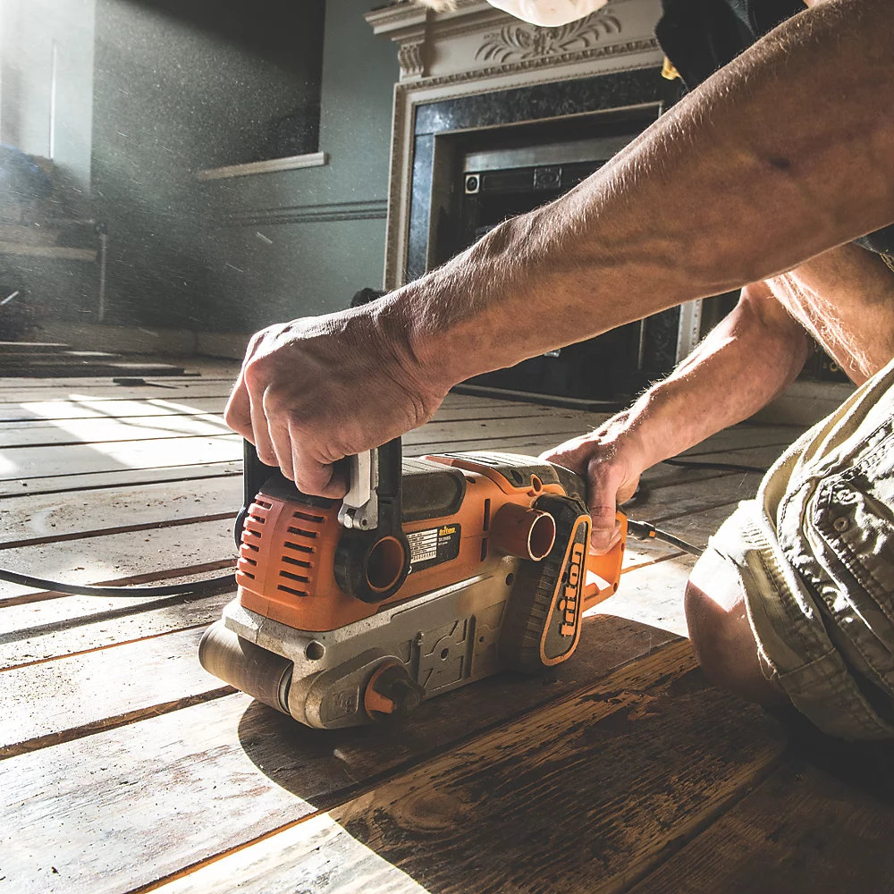 Ponceuse à bande électrique Triton TA1200BS 3" 240V 9 Ponceuse à bande électrique Triton TA1200BS 3" 240V – Image 7