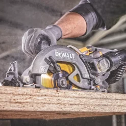Scie Circulaire Sans Fil Brushless à couple élevé DeWalt XR DCS577N-XJ 190mm 54V Li-ion - Sans Batterie -Accueil-Outils ae235 80
